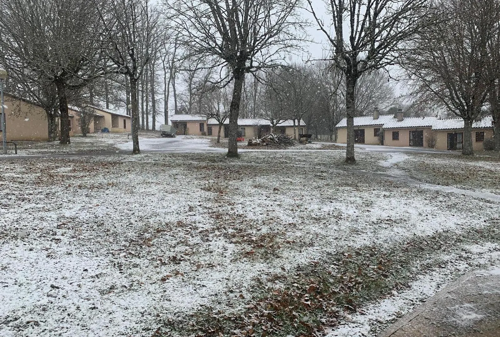 Semesterbostad Le Petit Bois 46 Villa Leyme